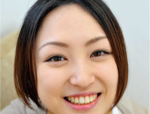 眉毛を整える修正前